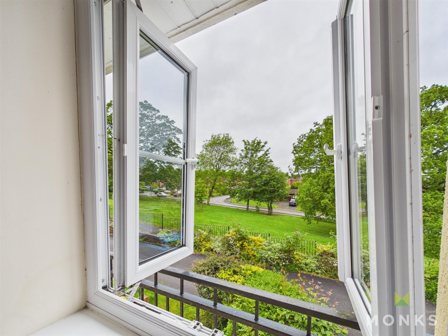 28 Bentley Drive, Oswestry, SY11 1TQ SSTC